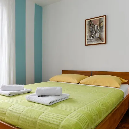 Comfortable Near Old Town *